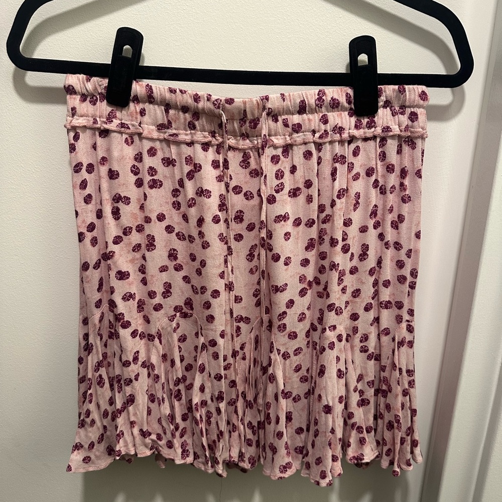 Elegant Pink Floral Mini Skirt